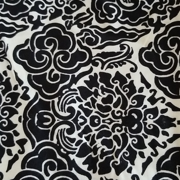 LuLaRoe Pants - Lularoe Flowers Leggings